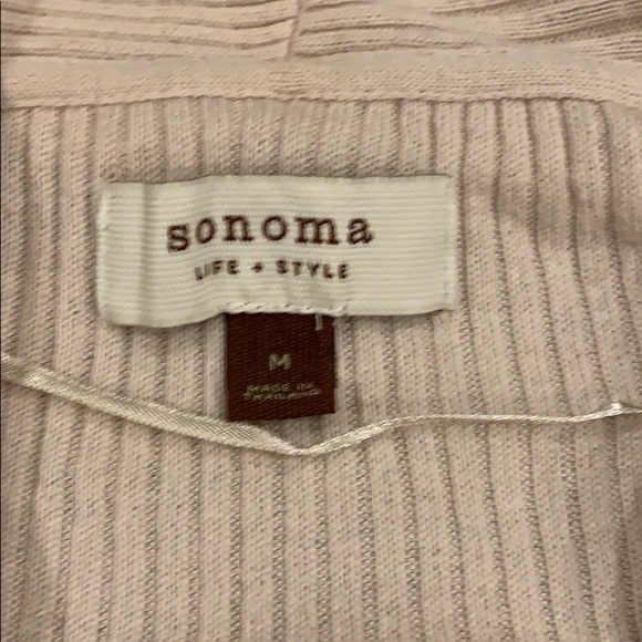 Women’s Sweater - Picture 2 of 5